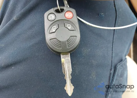 2012 Ford Escape Limited z USA, uszkodzony, nr VIN 1FMCU0EG1CKA67217